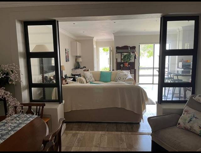 2 BEDROOM TOWNHOUSE FOR SALE IN ELFINDALE